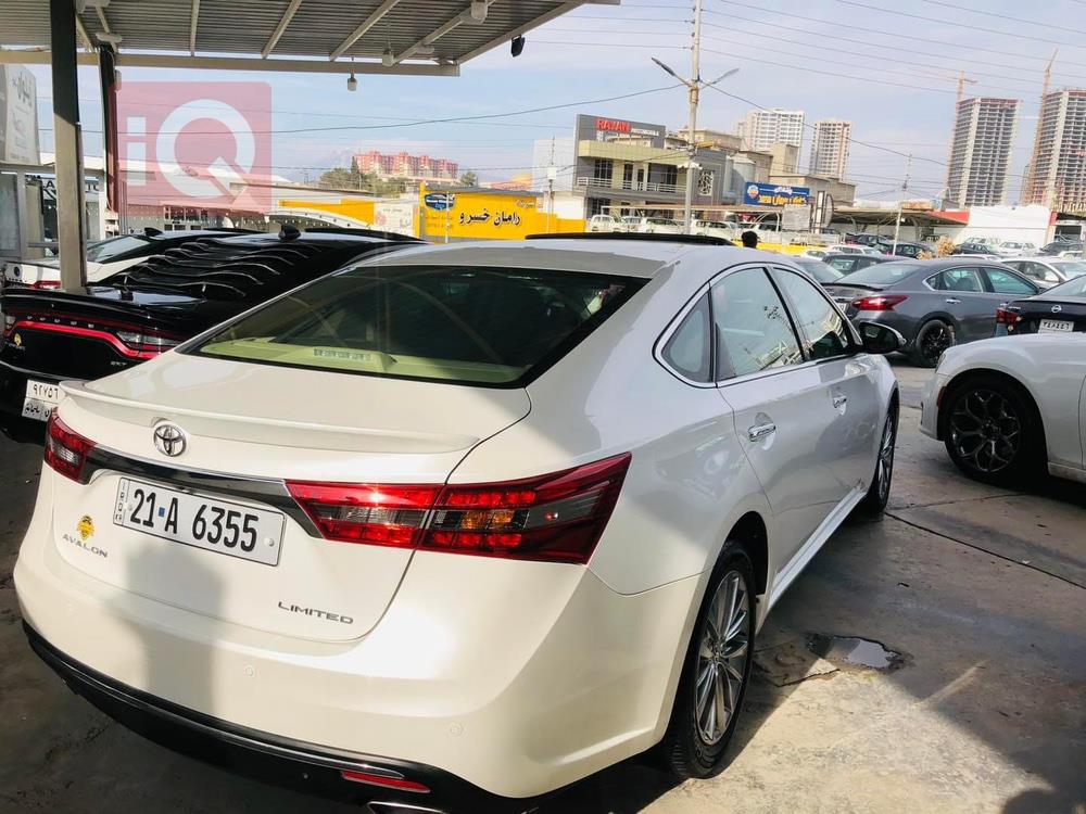 Toyota Avalon